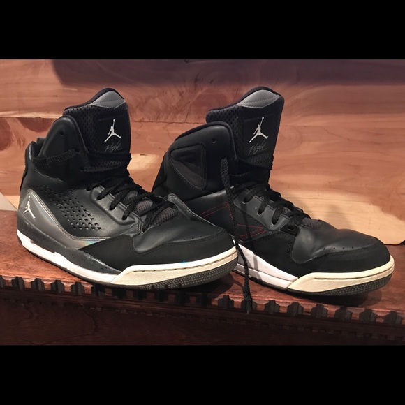 Jordan Other - Size 9 Nike Air Jordan Flight size 9, 629877-015🔥